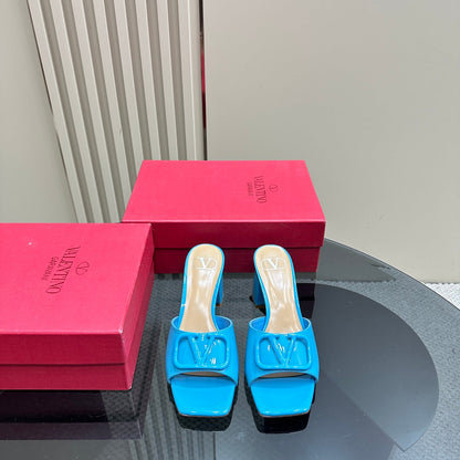 Vogo Signature High Shine Open Toe Sandals In Blue Glossy Lambskin  839817