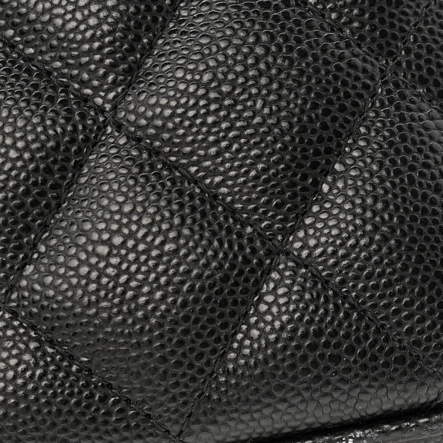 Caviar Quilted Small Vanity Case With Chain Black