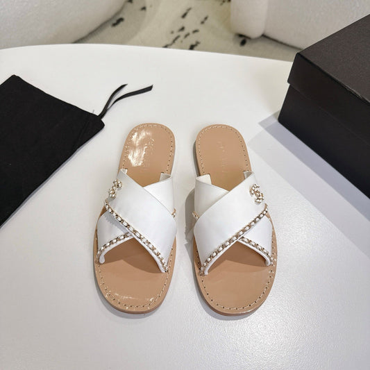 CC Cruise 2025/26 Mules White Light Beige Calfskin 570315