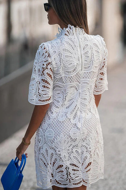 Vestido mini de encaje de crochet Reason To Smile