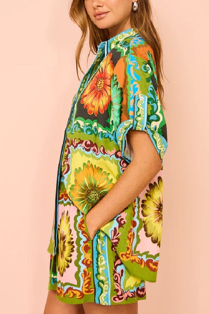 Traje de dos piezas de lino con estampado de margaritas, versátil y moderno, con pantalones cortos casuales holgados