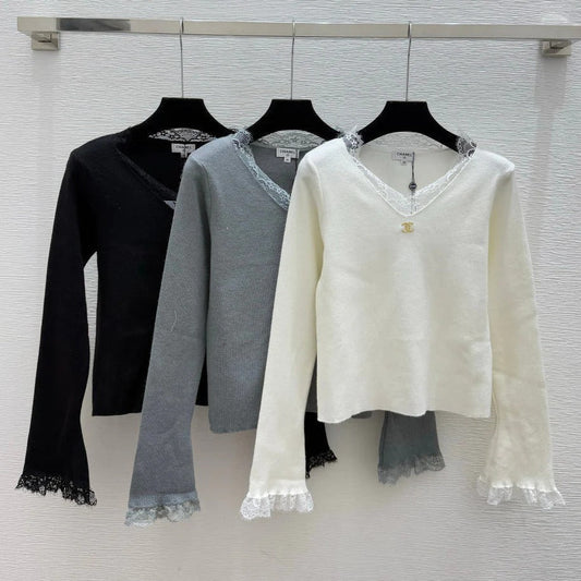 CC 26 Long-sleeved Top With Lace Neckline and Cuffs Wool 652456
