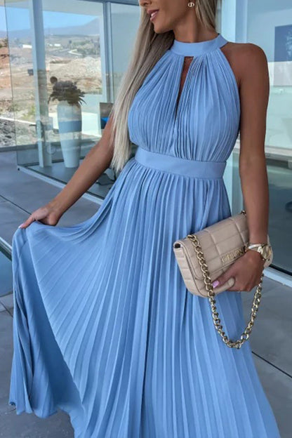Vestido plisado con cuello halter