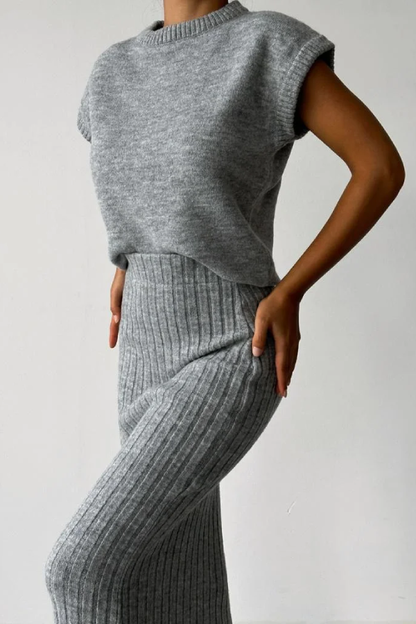 Conjunto de dos piezas de chaleco sin mangas y falda de punto