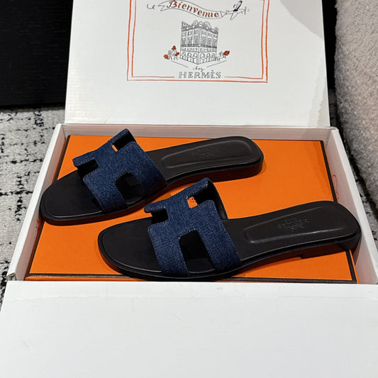 HM 25 Oran Sandal Black Calfskin Dark Blue Denim