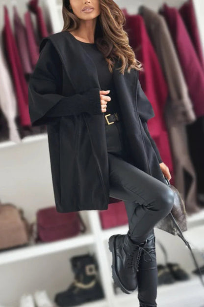 Chaqueta de manga larga con capucha y bolsillo suelto de color liso