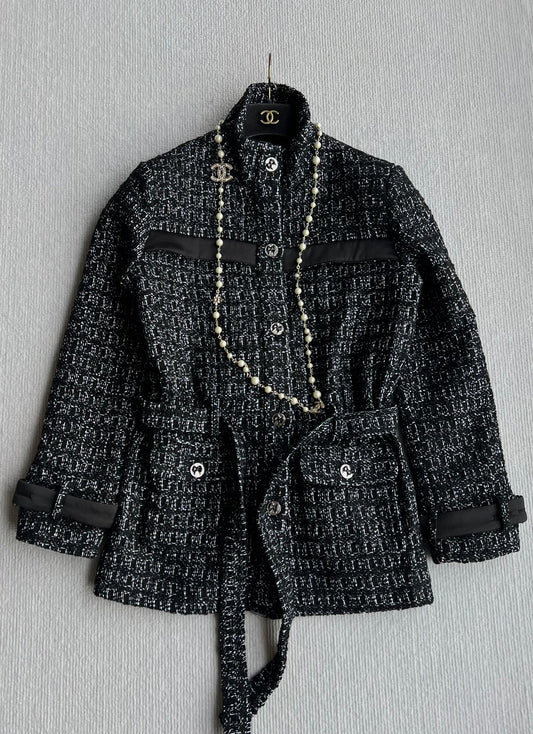 Chanel 2025 Belt Jacket Black Wool Cashmere 318587