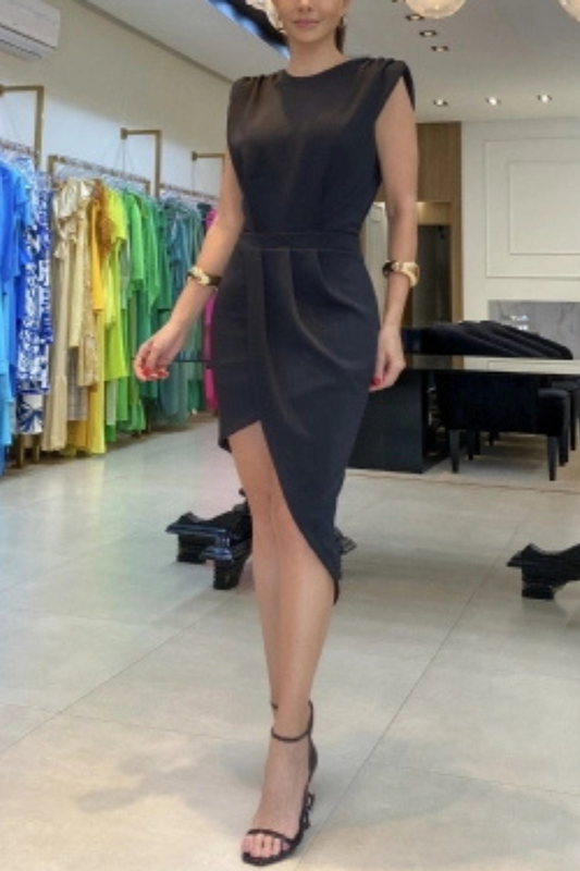 Elegante minivestido plisado asimétrico