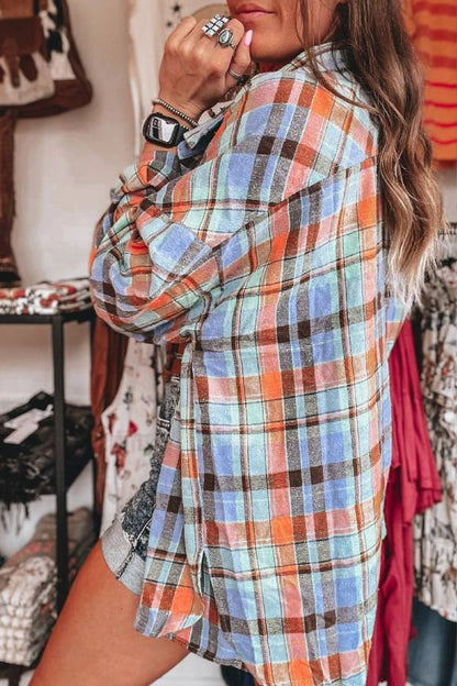 Camisa holgada con bolsillo y estampado de cuadros naranjas 