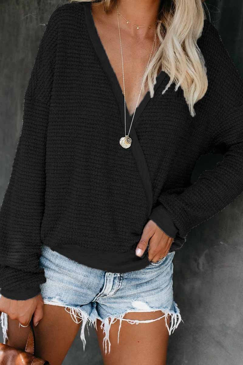 Top de punto con diseño cruzado informal (3 colores)