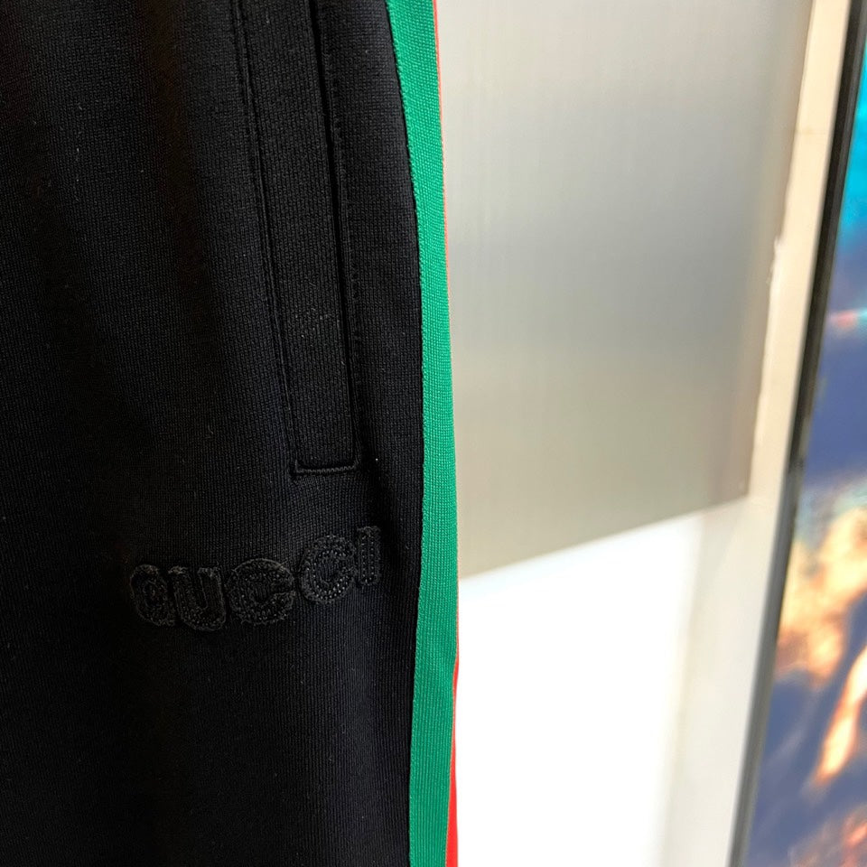 Gucci 25 Hooded Zip-up Jacket and Cuffed Trousers Suit 104020