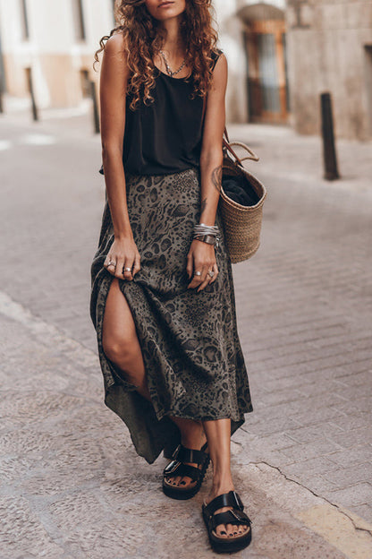 THE PRINTED GREEN CHILL SKIRT