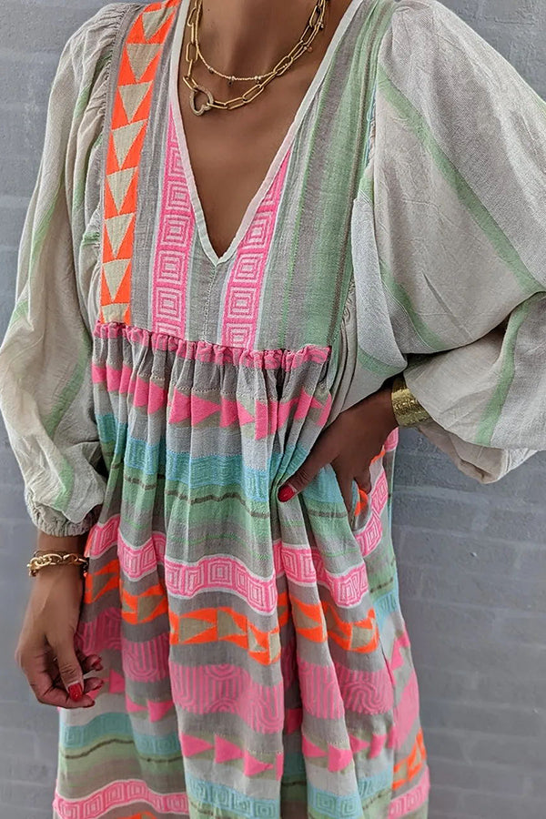 Vestido midi acampanado con estampado geométrico en bloques de color de Whisked Away