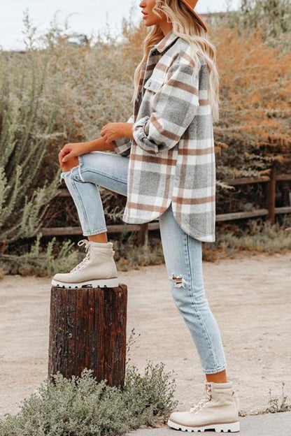 Chaqueta con bolsillos a cuadros