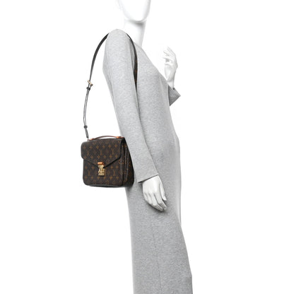 Monogram Pochette Metis