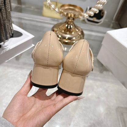 CC 26 Lolita High Heels 40 Beige Patent Leather 592207