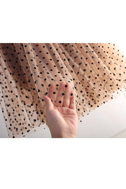 Vestido princesa con falda de gasa de cintura alta y lunares