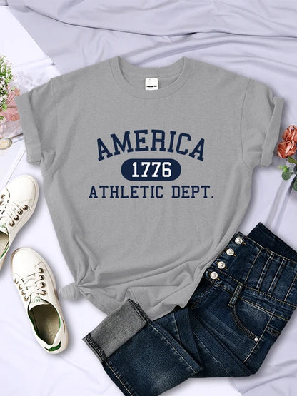 Camiseta deportiva informal con letras del Departamento Atlético América 1776 para mujer, estilo hip hop, suave y transpirable.