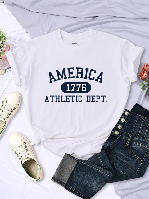 Camiseta deportiva informal con letras del Departamento Atlético América 1776 para mujer, estilo hip hop, suave y transpirable.