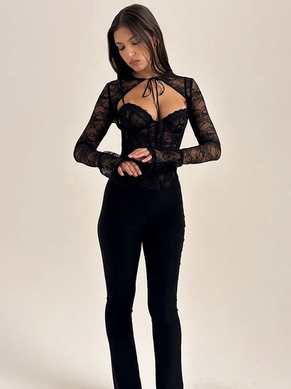 Elegante conjunto de top de encaje con estampado de patchwork y manga larga calada para mujer, perspectiva sexy, tirantes ajustados de espiga, 2025