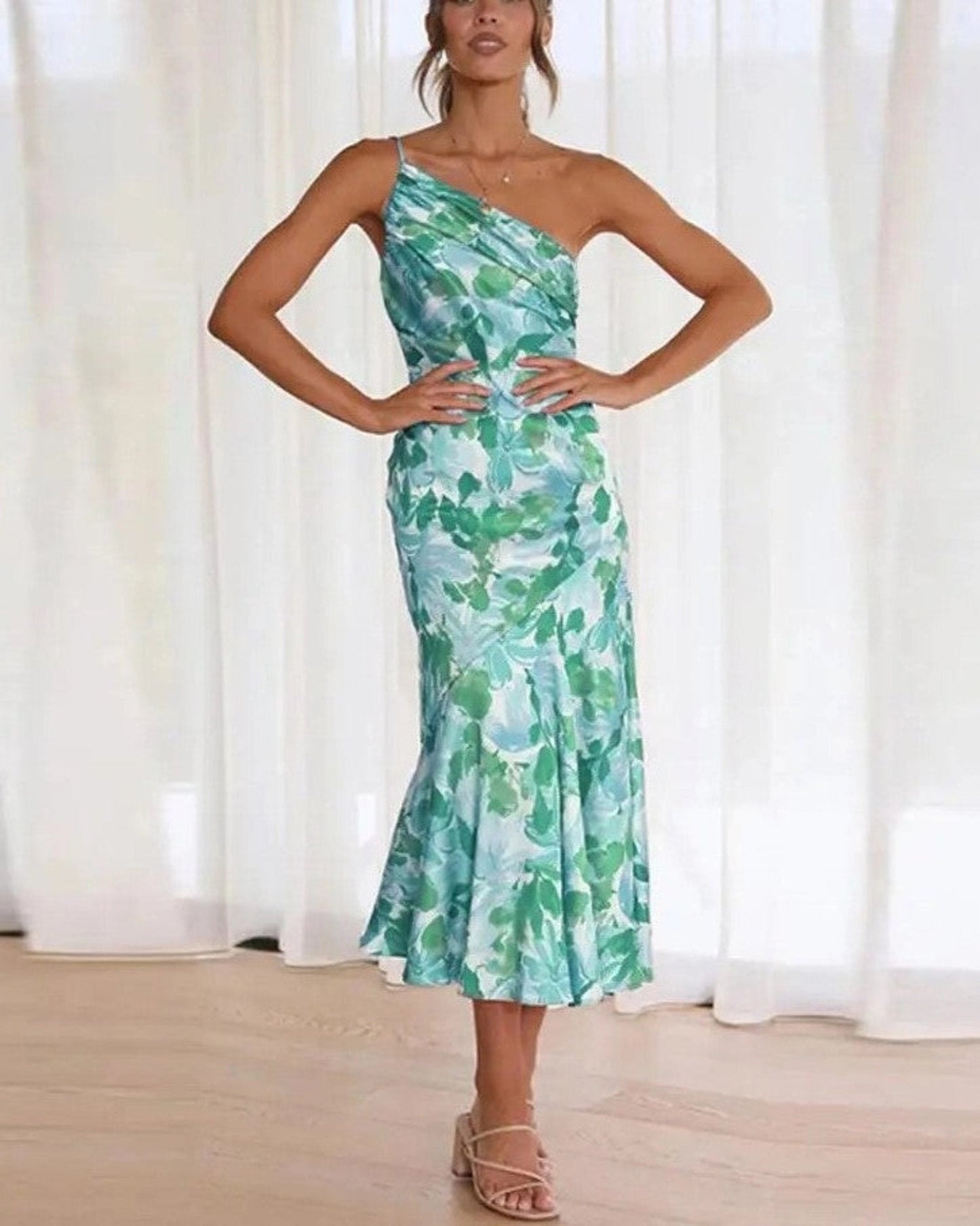 Kathy™ | Women's Maxi Dress with Asymmetrical Cut and Floral Pattern