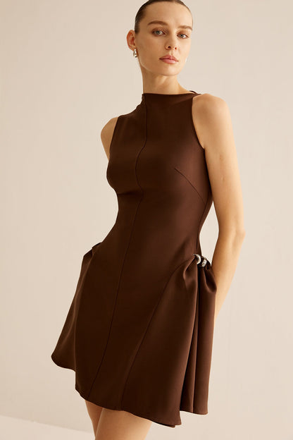 Vestido mini acampanado asimétrico Samantha 