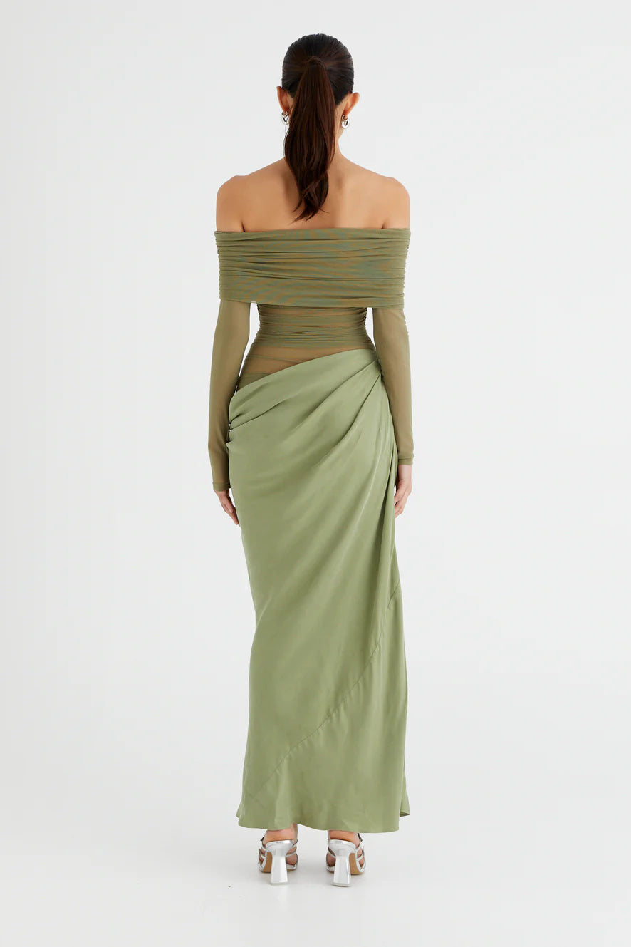 Vestido largo de malla transparente con hombros descubiertos Lillian 