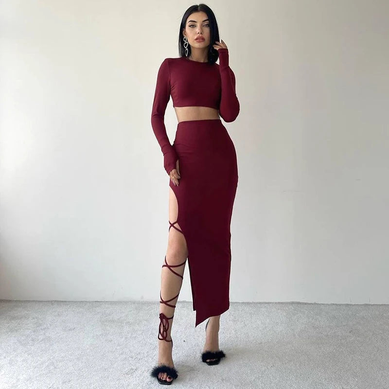 Conjunto de top corto de manga larga con cuello halter, cintura elástica y abertura alta, sin piernas, falda con lazo sexy