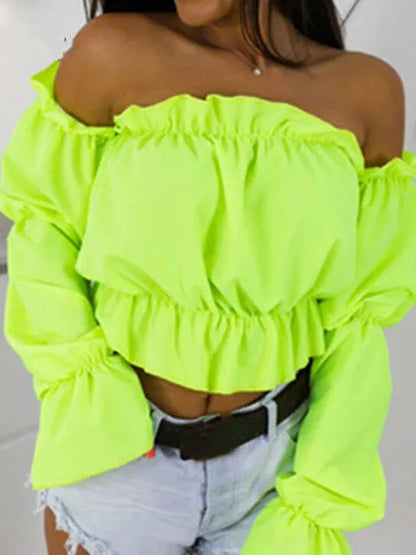 Tops cortos con hombros descubiertos de color caramelo para mujer, camisas de verano con estampado de lunares y mangas acampanadas, blusa playera sexy con cuello oblicuo para mujer
