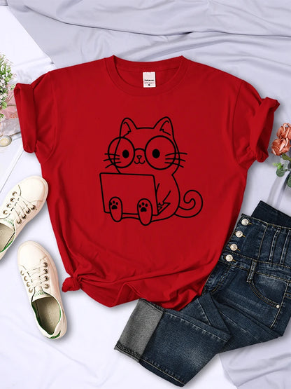 Camiseta con bocetos de gatos para mujer, estilo casual, con personalidad y tendencia, ropa urbana creativa, manga corta.
