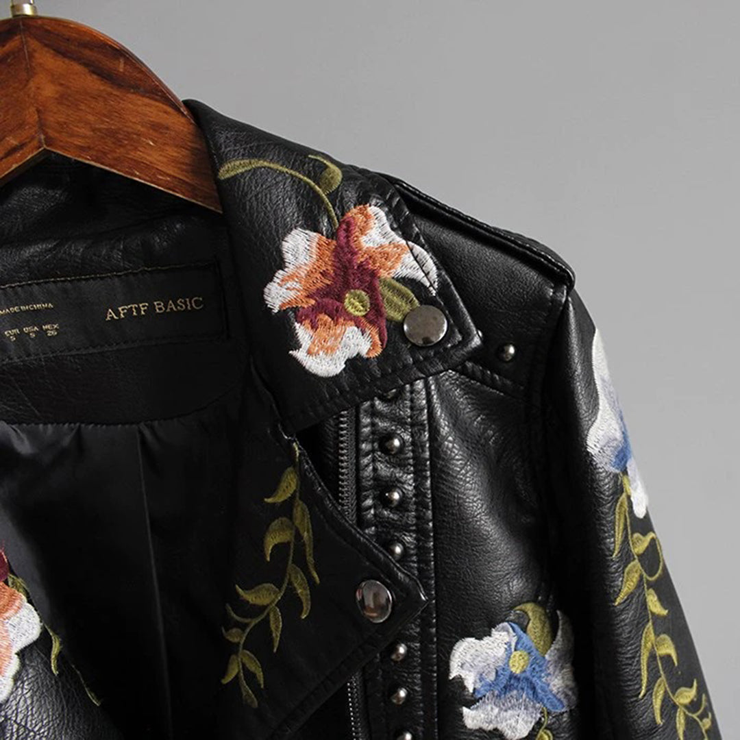 Chic Floral Jacket | Great for Autumn Wear
