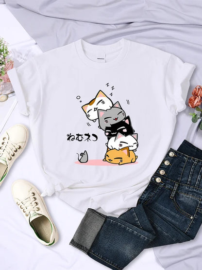 Camiseta para mujer con estampado "No veo al ratón", cómoda y suave, con diseño de gatos apilados durmiendo. Ropa creativa y de moda.