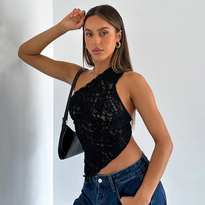 Top de encaje con escote inclinado, hombros descubiertos, dobladillo irregular, sexy, transparente, color sólido, un hombro, sin mangas, top corto sin espalda