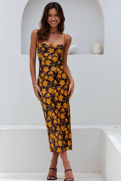 Vestido midi sin mangas con estampado floral 