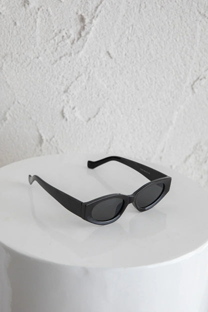 Janis Cat-eye Acetate Sunglasses Black