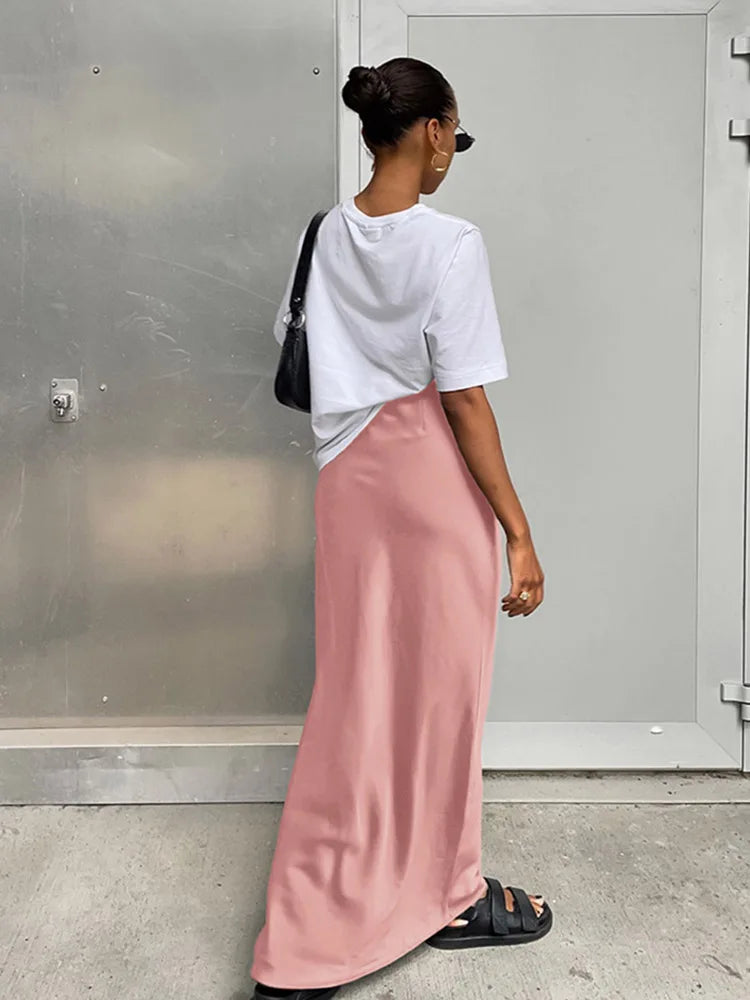 Elegantes faldas de trompeta de satén negro, faldas de moda ajustadas de cintura alta para mujer, falda larga de oficina lisa de primavera y verano 2025.