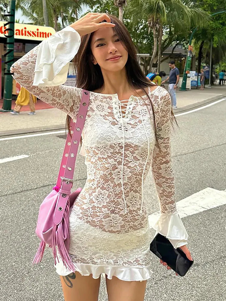 Vestido Fantoye sexy de encaje transparente para mujer, blanco, con hombros descubiertos y mangas acampanadas, ajustado, elegante, para fiesta, ropa de calle, primavera 2025