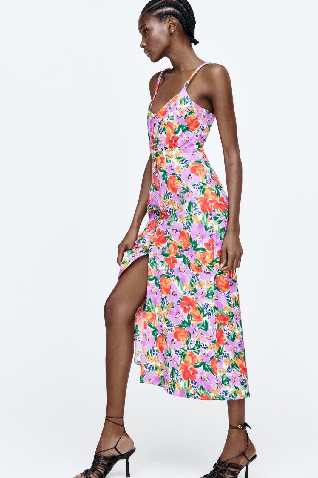 Vestido midi con abertura y tirantes finos y botones florales 