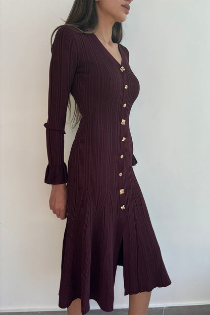 Vestido midi de punto con puños acampanados y escote en V Bernice 