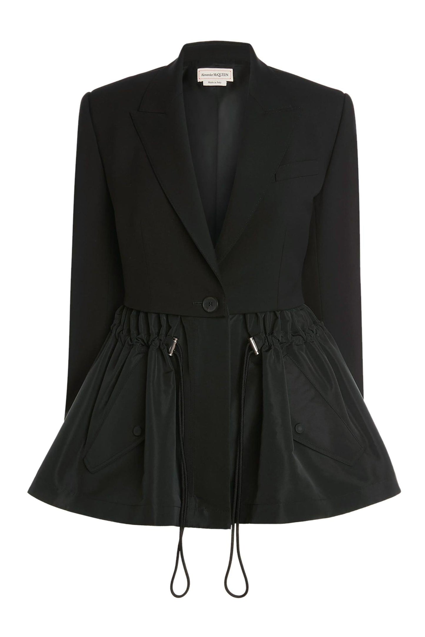 Blazer negro con dobladillo con volante y cordón 
