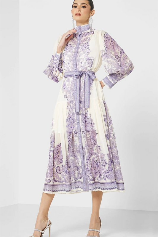 Vestido midi con cuello alto, botones, cordones y manga larga estampado 