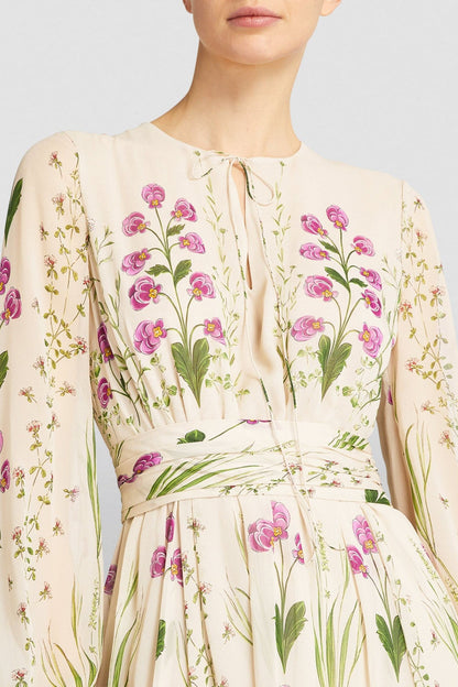 Vestido largo de manga larga con estampado floral 