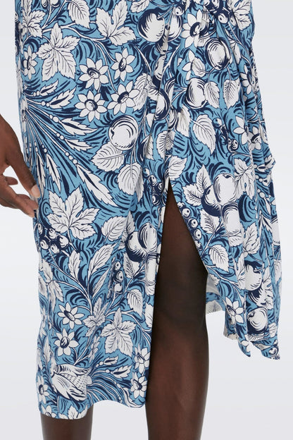 Vestido midi cruzado con encaje y mangas a media pierna con estampado floral 
