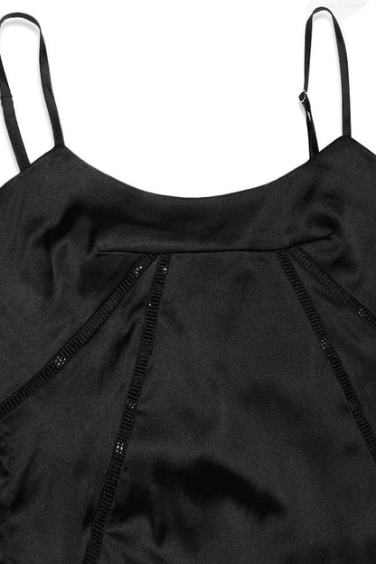 Vestido largo negro de satén liso con cordones 