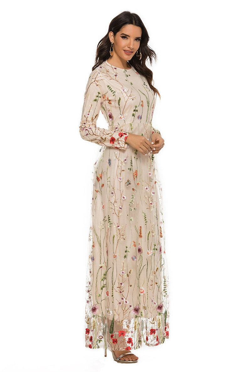 Vestido largo de manga larga con cuello redondo bordado 
