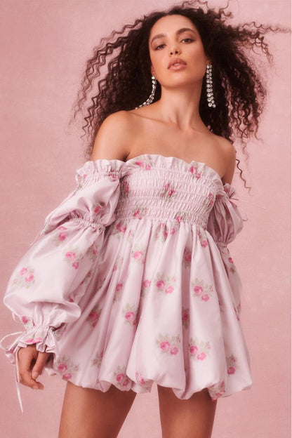 Minivestido con encaje y fruncido floral 