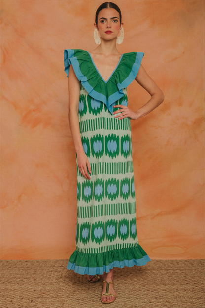 Vestido largo sin mangas con cuello en V y volantes 