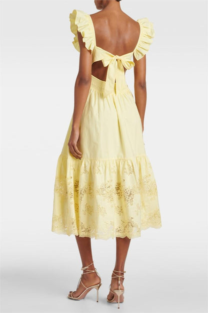Vestido midi sin mangas con volantes y encaje bordado 