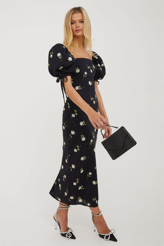 Vestido midi floral con cuello cuadrado y mangas abullonadas 