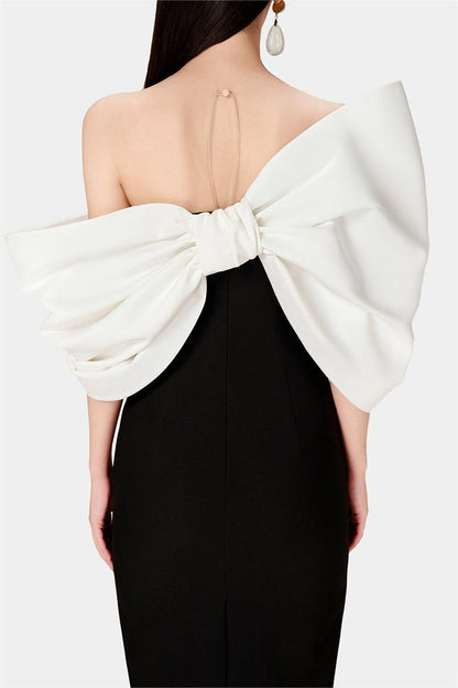 Vestido midi asimétrico con hombros descubiertos y lazo 
